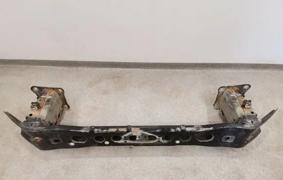 Ford Focus Front bumper support beam BM51-A10922-BE