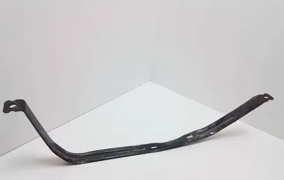 Volkswagen PASSAT B7 USA Fuel tank mounting bracket 561201654