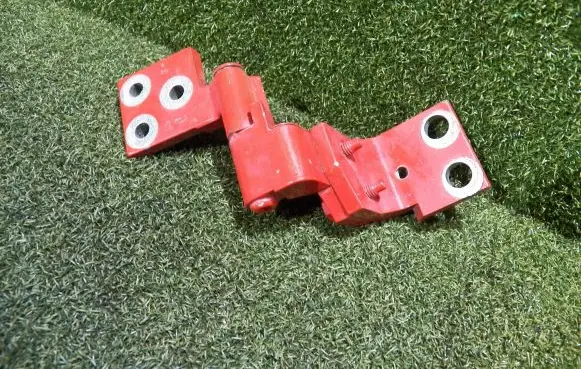 Citroen Berlingo Rear door lower hinge