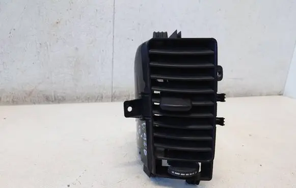 Mercedes-Benz Sprinter W906 Dashboard side air vent grill/cover trim A9068300054 9068300054