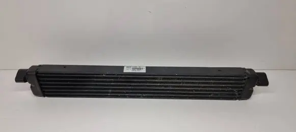 Mercedes-Benz CLS C218 X218 Engine oil radiator A0995001000 Y5610002 PD8902