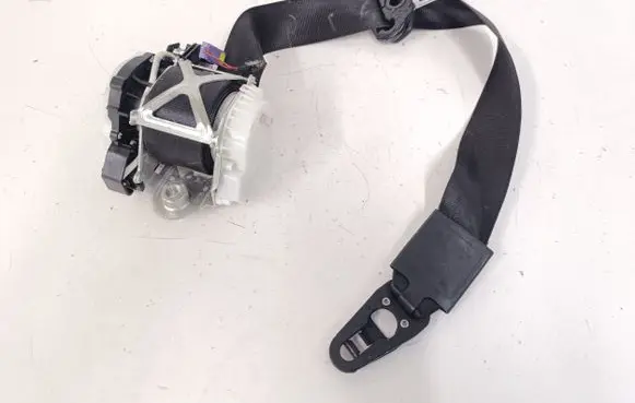 Audi Q7 4L Front seatbelt 4L1857705A 33047678 33058731