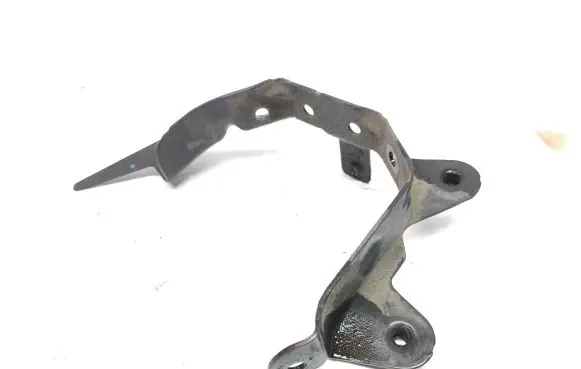 Renault Trafic III (X82) Power steering pump mounting bracket 