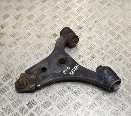 Mercedes-Benz B W245 Front lower control arm/wishbone A1693300307