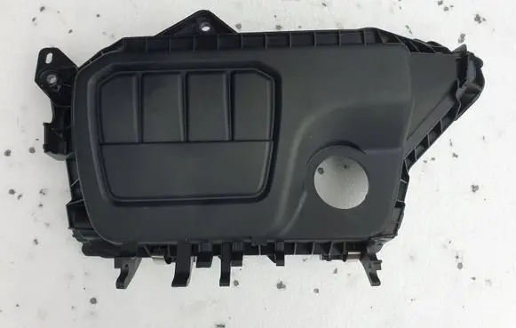 Renault Trafic III (X82) Engine cover (trim) 175813123R 93452561