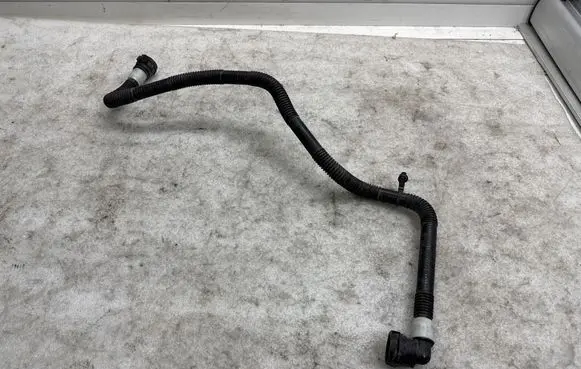 Tesla Model Y Electric car engine cooling hoses/pipes 162959300B