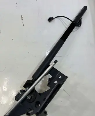 Audi A7 S7 4G Tailgate strut 
