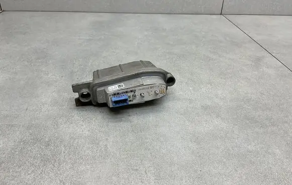 Audi Q3 8U LED ballast control module 10010070600