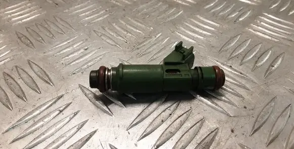 Volvo S60 Fuel injector 9470229