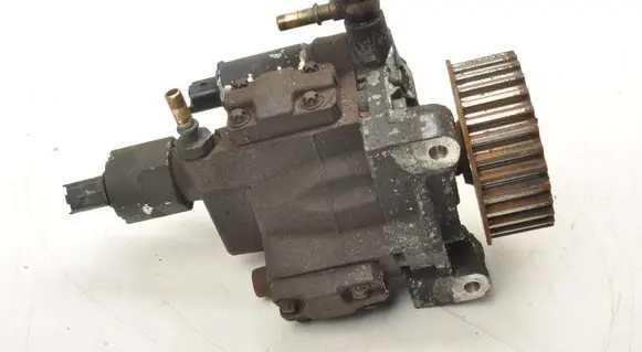 Renault Scenic III - Grand scenic III Fuel injection high pressure pump H8200704210