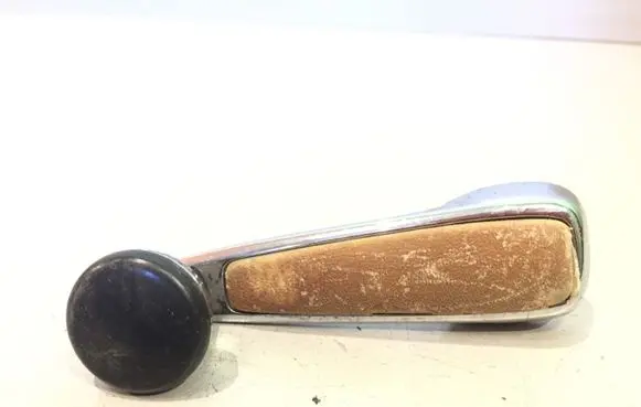 Mercedes-Benz E W123 Rear door window winding handle 