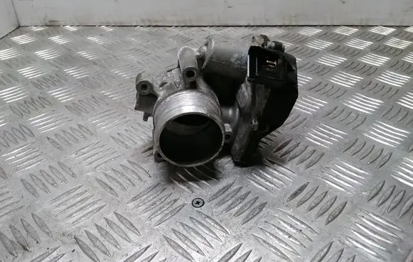 Audi A4 S4 B8 8K Electric throttle body valve 03L128063T A2C83076400