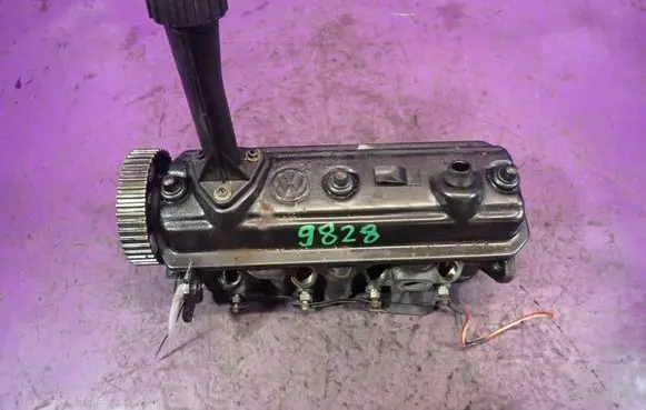 Volkswagen Transporter - Caravelle T4 Engine head 028103374