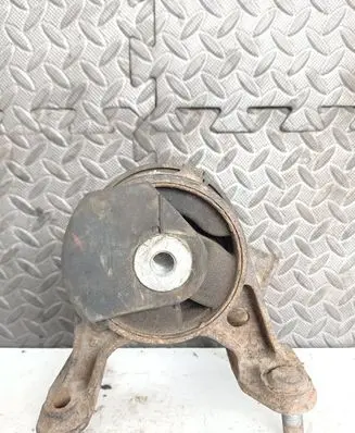 Toyota RAV 4 (XA30) Engine mount bracket V84678