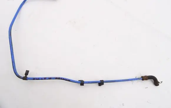 Volkswagen II LT Fuel line pipe