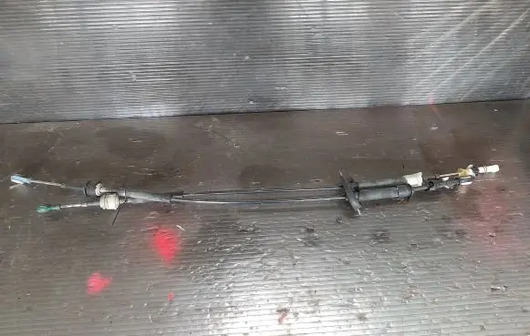 Opel Mokka Gear shift cable linkage