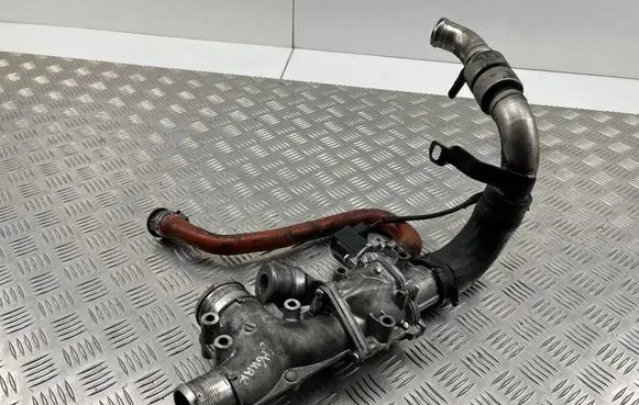 Jaguar XF X250 EGR valve 1043806S02