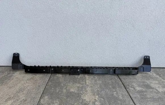 Tesla Model 3 Rear bumper mounting bracket 108399400G