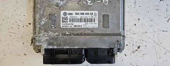 Audi A3 S3 8P Engine control unit/module 06A906033DS 5WP4072104
