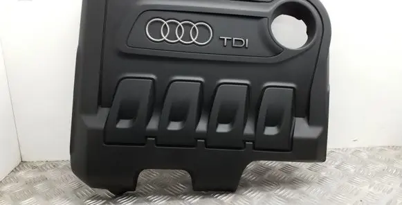 Audi Q3 8U Engine cover (trim) 03L103925T