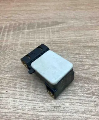 BMW X5 E70 Airbag deployment crash/impact sensor 6911003 0285003900