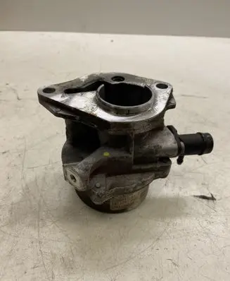 Dacia Sandero Vacuum pump 705641000