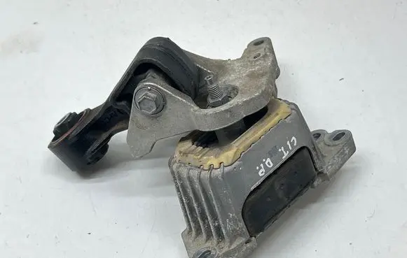 Citroen Jumpy Engine mount bracket 440012280 86945E01 30032016
