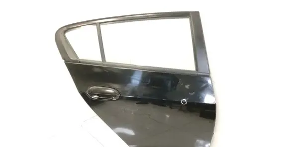 Honda Insight Rear door