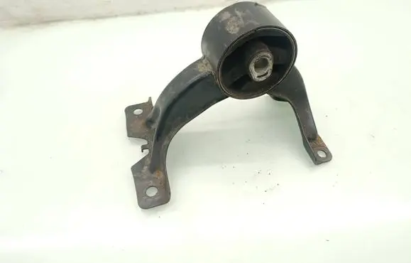 Dodge Grand Caravan Engine mount bracket 