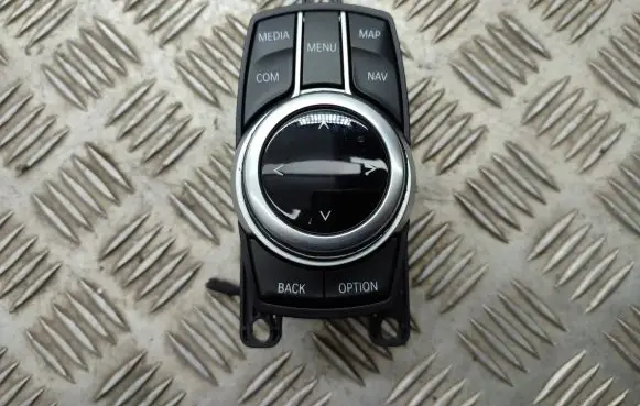 BMW 2 F45 Head unit multimedia control 6992827