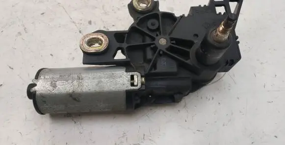 Skoda Fabia Mk1 (6Y) Wiper motor 
