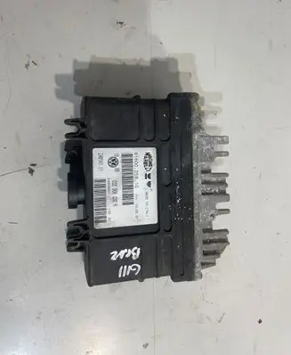 Volkswagen Golf III Engine control unit/module 6160025610 032906030R