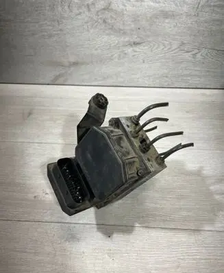 BMW 5 E39 ABS Pump 6750345 0265900001 6756340