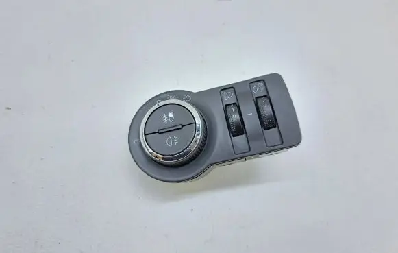 Opel Astra J Light switch 13268703