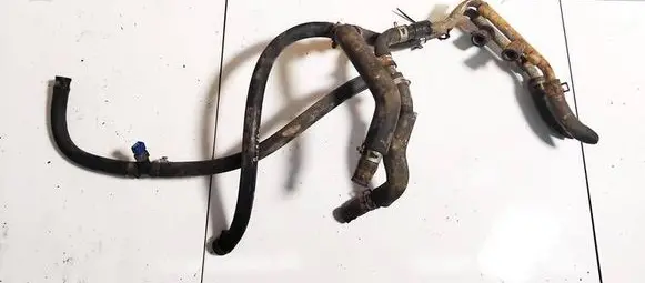 Engine coolant pipe/hose