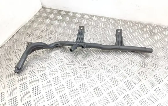 BMW 1 E81 E87 Engine coolant pipe/hose 7548234