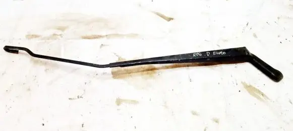 Peugeot 206 Front wiper blade arm