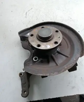 Volkswagen Golf VI Rear wheel hub