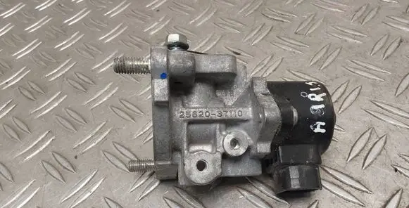 Toyota Auris E180 EGR valve 2562037110