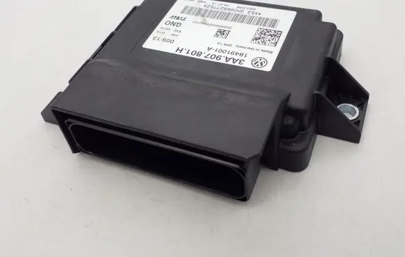 Volkswagen PASSAT CC Hand brake control module 3AA907801H 18491001A