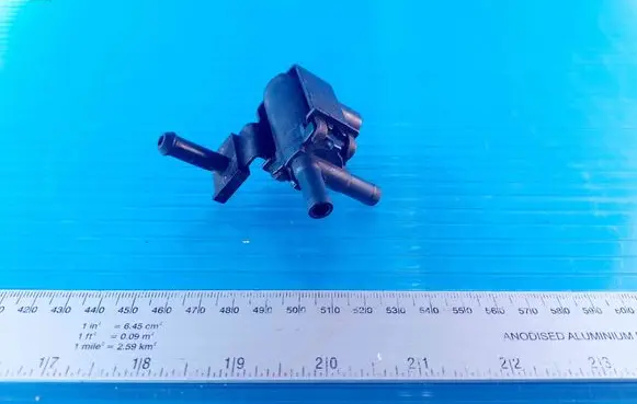 Toyota Avensis T220 Turbo solenoid valve 1013624090 858600H030