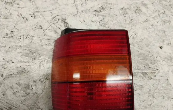 Volkswagen PASSAT B4 Rear/tail lights 3A9945111