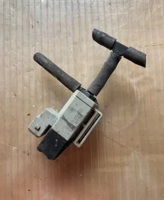 KIA Sportage Turbo solenoid valve 35202A400