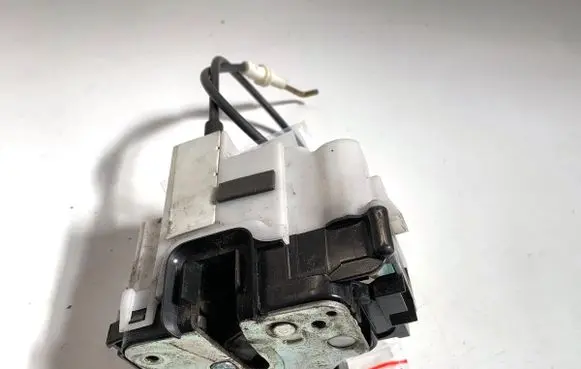 Fiat Panda II Front door lock 51826972