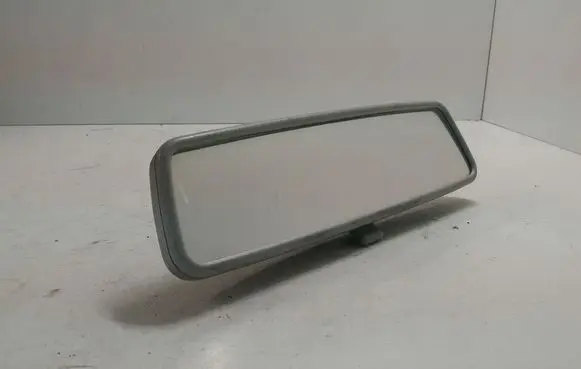 Rear view mirror (interior)