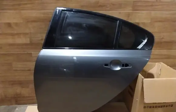 Jaguar XE Rear door