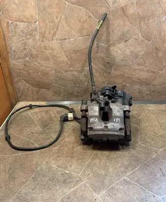 Rear brake caliper