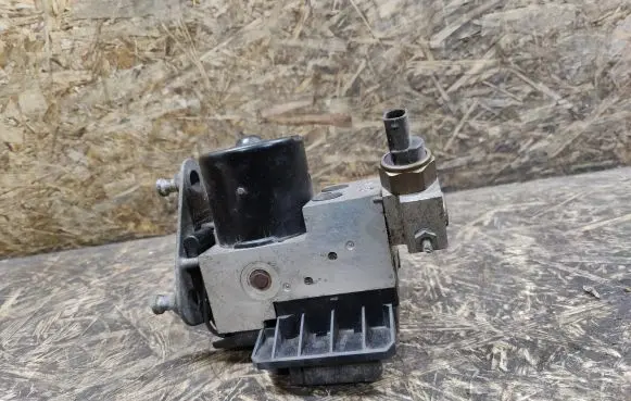 Mercedes-Benz A W168 ABS Pump A0034317412