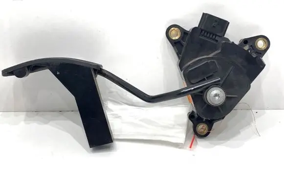 Renault Koleos I Accelerator throttle pedal 18002JY40A