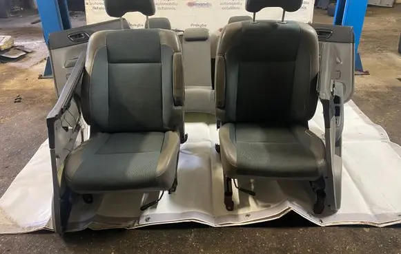 Subaru Forester SG Seat and door cards trim set 